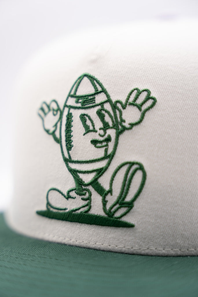 CE Baller Club Trucker off-white